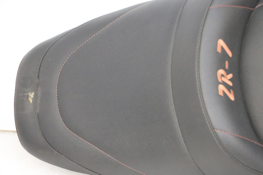 photo de SELLA KAWASAKI ZR 7 750 (1999 - 2001) - Ispezione visiva dettagliata