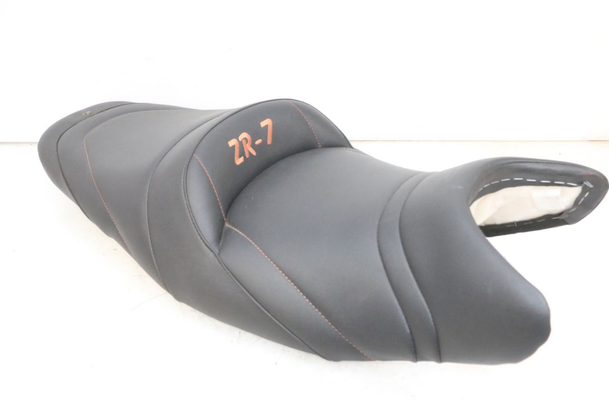 photo de SELLA KAWASAKI ZR 7 750 (1999 - 2001) - Ricambio usato controllato