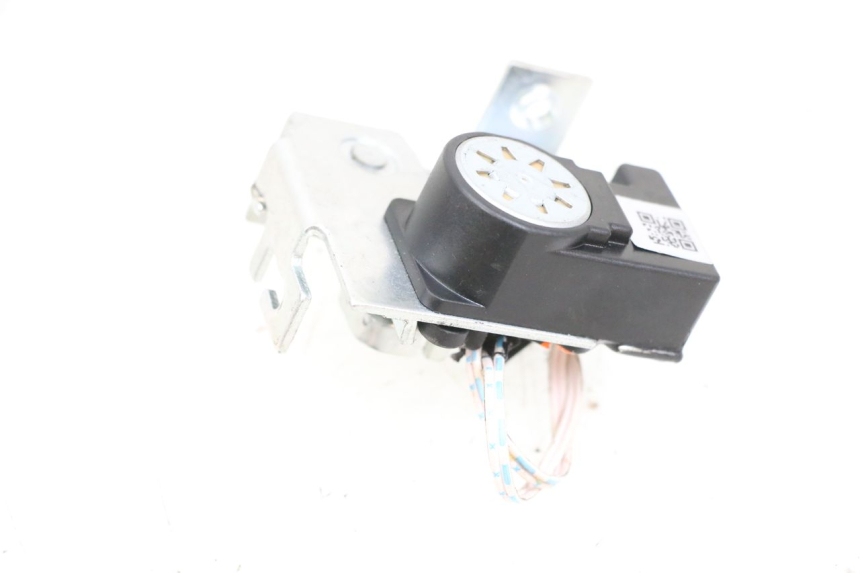 photo de SERRATURA SELLA SEGWAY NINEBOT E125S 1 (2022 - 2026) - Zoom sullo stato d'uso