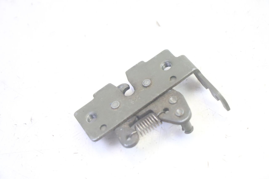 photo de SERRATURA SELLA PIAGGIO MP3 RL 250 (2007 - 2010) - Altra angolazione