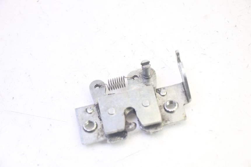 photo de SERRATURA SELLA YAMAHA XMAX X-MAX 125 (2006 - 2009) - Vista principale