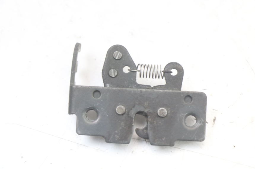 photo de SERRATURA SELLA PIAGGIO XEVO - X EVO 125 (2007 - 2016) - Zoom sullo stato d'uso