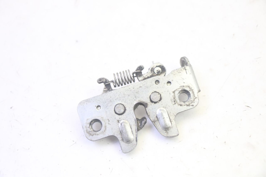 photo de SERRATURA SELLA SUZUKI BURGMAN EXECUTIVE ABS 650 (2006 - 2012) - Zoom sullo stato d'uso