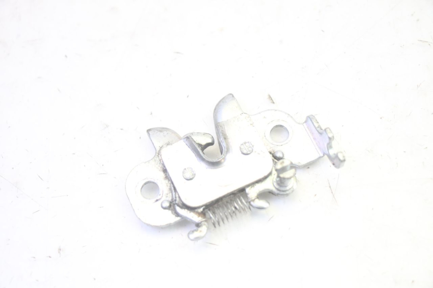 photo de SERRATURA SELLA PEUGEOT KISBEE 4T 50 (2018 - 2022) - Dettaglio del componente