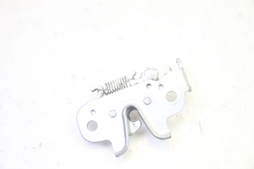 photo de SERRATURA SELLA PEUGEOT KISBEE 4T 50 (2018 - 2022) - Zoom sullo stato d'uso