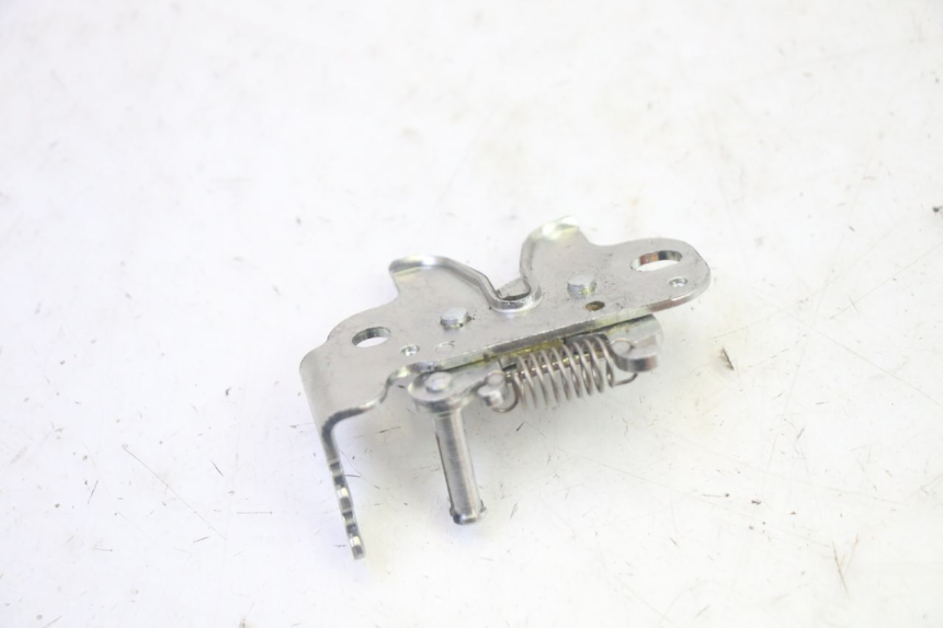 photo de SERRATURA SELLA YAMAHA TRICITY 300 (2020 - 2024) - Altra angolazione