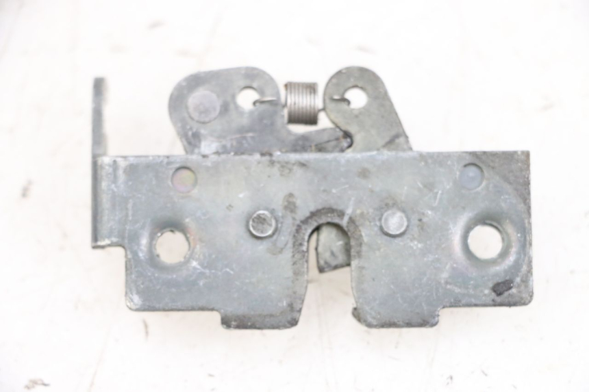 photo de SERRATURA SELLA YAMAHA XMAX X-MAX 125 (2006 - 2009) - Zoom sullo stato d'uso