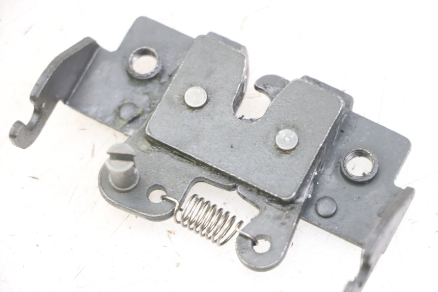 photo de SERRATURA SELLA PIAGGIO XEVO - X EVO 125 (2007 - 2016) - Zoom sullo stato d'uso