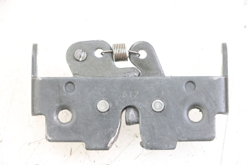 photo de SERRATURA SELLA PIAGGIO XEVO - X EVO 125 (2007 - 2016) - Altra angolazione