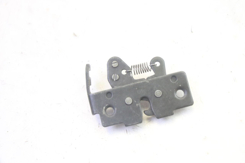 photo de SERRATURA SELLA PIAGGIO XEVO - X EVO 125 (2007 - 2016) - Zoom sullo stato d'uso