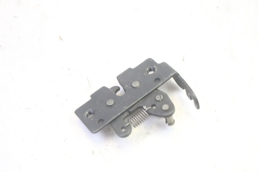 photo de SERRATURA SELLA PIAGGIO XEVO - X EVO 125 (2007 - 2016) - Altra angolazione