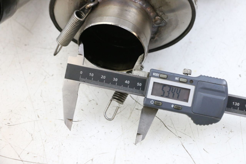 photo de SILENZIATORE KAWASAKI GPZ RX 1000 (1986 - 1988) - Zoom sullo stato d'uso