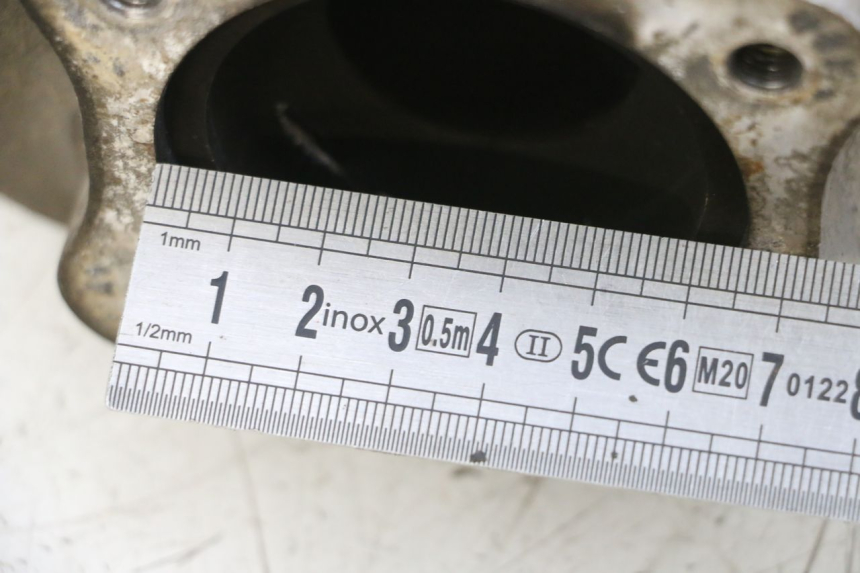 photo de SILENZIATORE SUZUKI GSXR GSX-R 1000 (2003 - 2004) - Dettagli dei punti di fissaggio