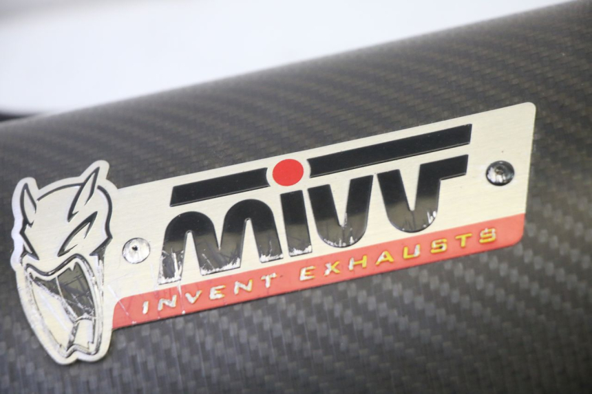 photo de SILENZIATORE KAWASAKI ZR 7 750 (1999 - 2001) - Zoom sullo stato d'uso