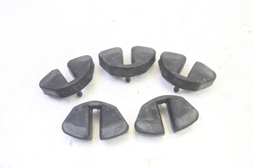 photo de SILENTBLOC CORONA SUZUKI GSF N BANDIT 600 (1996 - 1999) - Zoom sullo stato d'uso