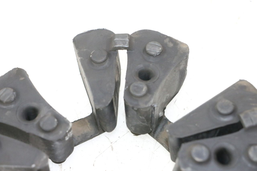 photo de CORONA SILENTBLOCK TRIUMPH SPRINT 900 (1995 - 1998)