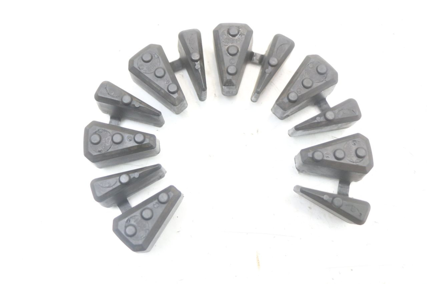 photo de CORONA SILENTBLOCK YAMAHA FZ1 FAZER 1000 (2007 - 2009)