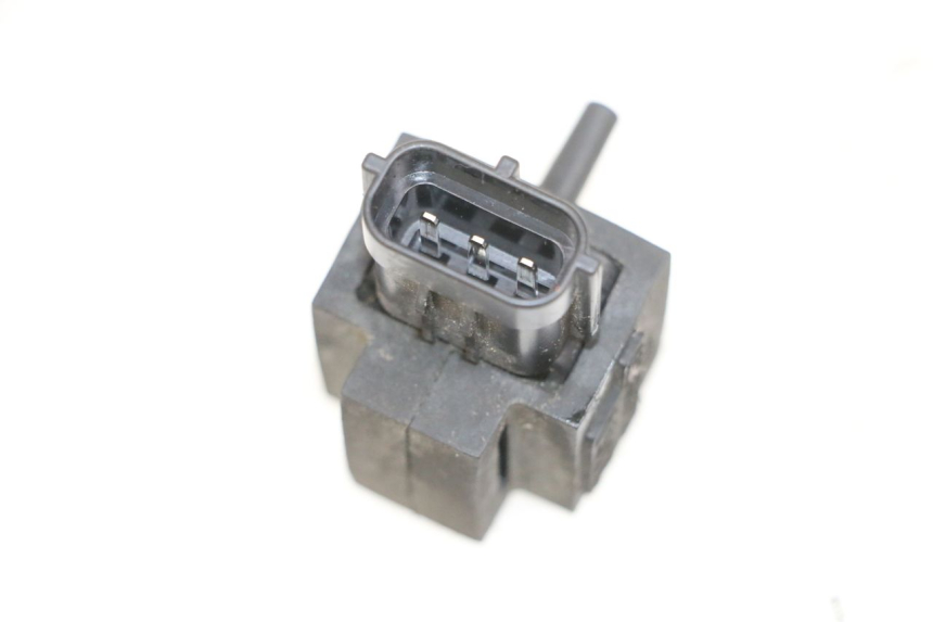 photo de SENSORE PRESSIONE ARIA SUZUKI BURGMAN 650 (2013 - 2020)