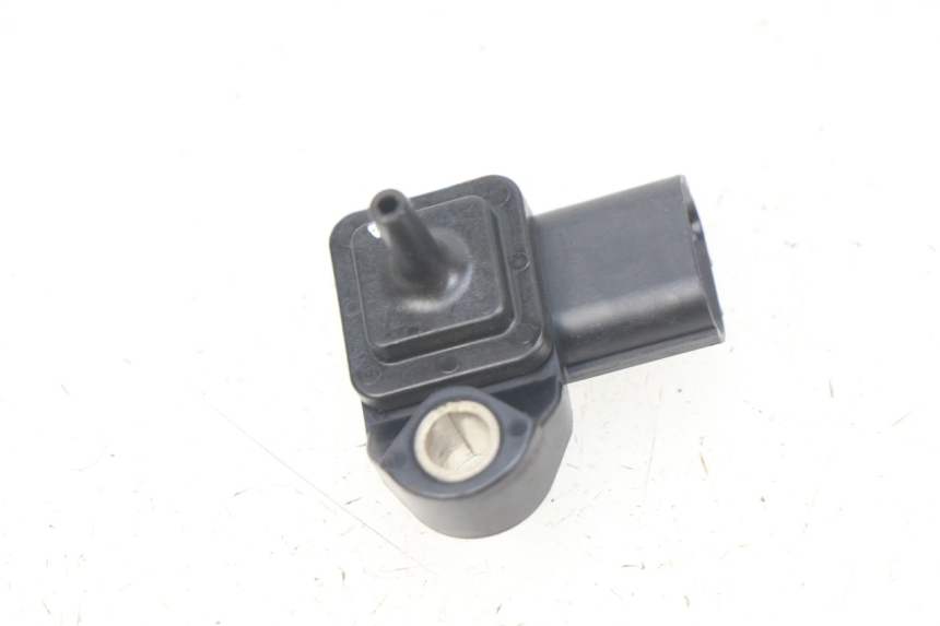photo de Sensore di pressione dell'aria HONDA CBRF CBR-F PC41 600 (2011 - 2013)