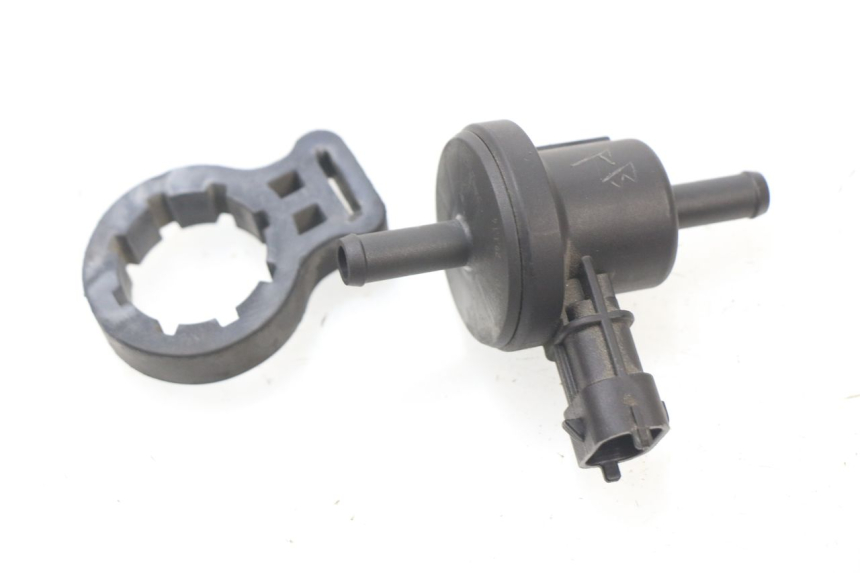 photo de SENSORE PRESSIONE ARIA PIAGGIO PRIMAVERA 125 (2013 - 2021) - Vista principale