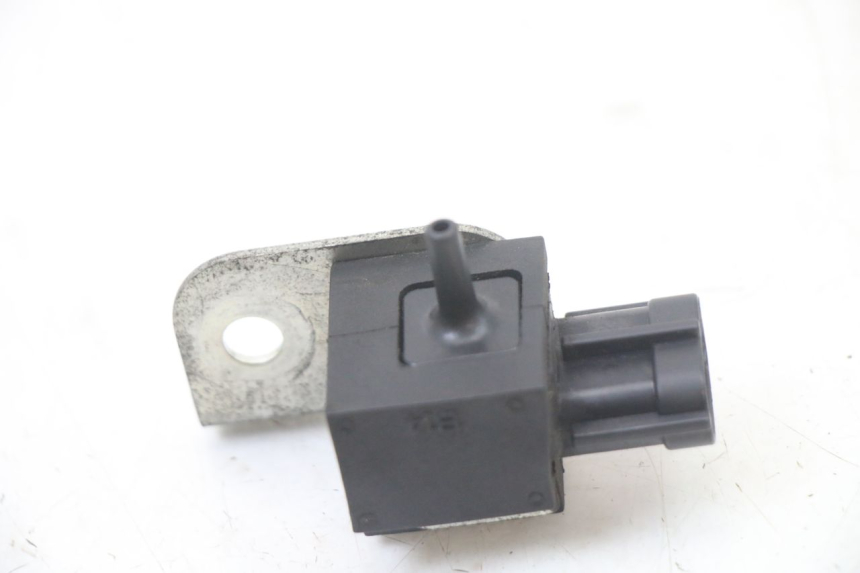 photo de SENSORE PRESSIONE ARIA SUZUKI GSX F GSXF 650 (2007 - 2015)
