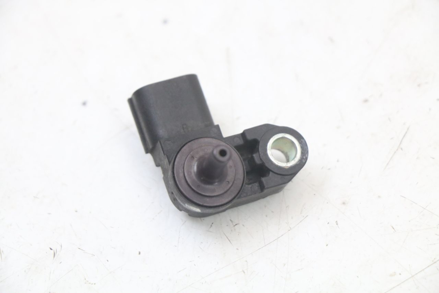 photo de SENSORE PRESSIONE ARIA YAMAHA XJ6 ABS 600 (2008 - 2016)