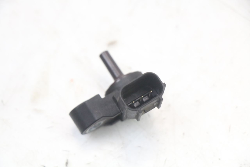 photo de SENSORE PRESSIONE ARIA YAMAHA XJ6 ABS 600 (2008 - 2016)