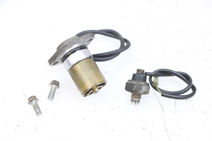 photo de OLIO SENSORE PRESSIONE SUZUKI BURGMAN 650 (2013 - 2020) - Vista principale