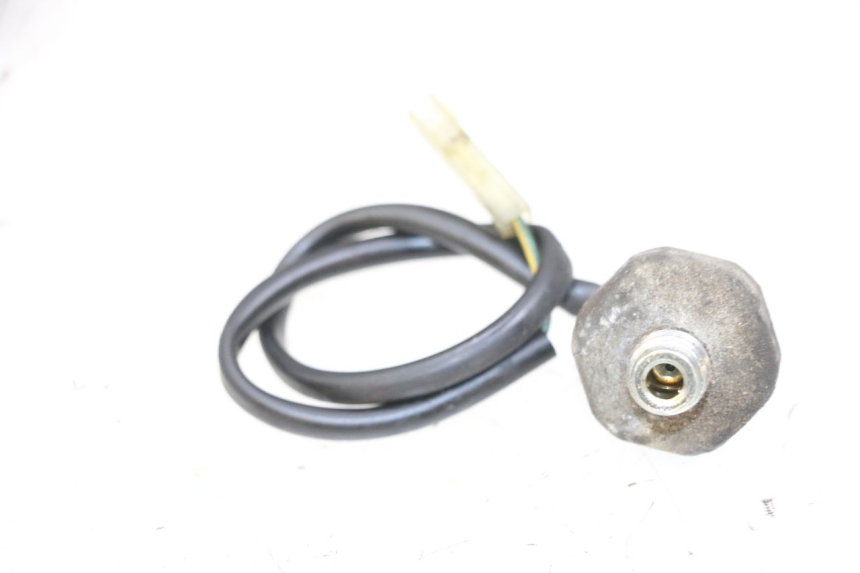 photo de OLIO SENSORE PRESSIONE SUZUKI BURGMAN 650 (2013 - 2020) - Altra angolazione