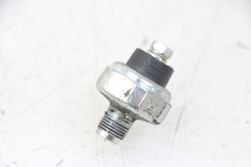 photo de OLIO SENSORE PRESSIONE HONDA FORZA ABS 300 (2013 - 2019)