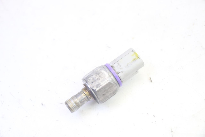photo de SONDA PRESSIONE OLIO FRENO PIAGGIO MP3 LT 400 (2007 - 2012) - Dettaglio del componente