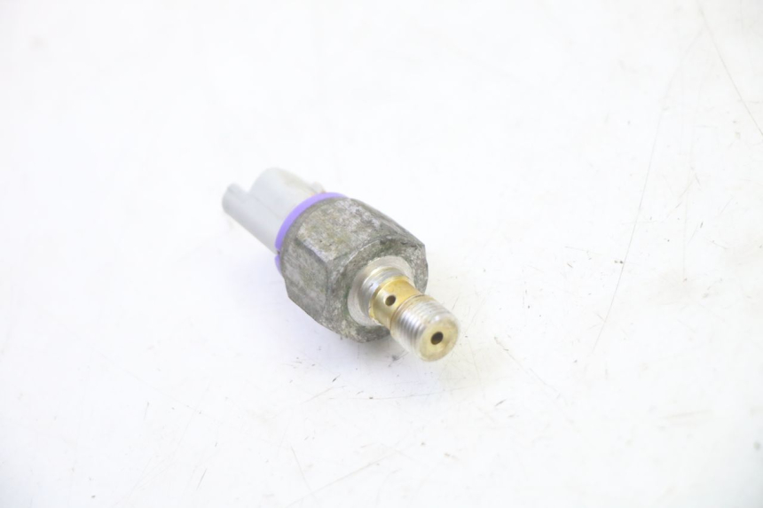 photo de SONDA PRESSIONE OLIO FRENO PIAGGIO MP3 RL 250 (2007 - 2010)
