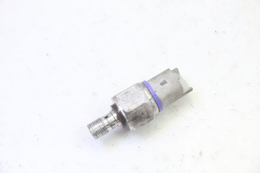 photo de SONDA PRESSIONE OLIO FRENO PIAGGIO MP3 125 (2006 - 2014)