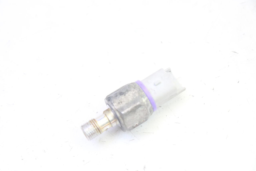 photo de SONDA PRESSIONE OLIO FRENO PIAGGIO MP3 RL 250 (2007 - 2010) - Vista principale