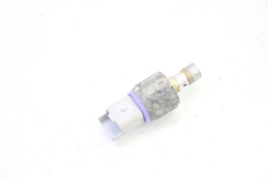 photo de SONDA PRESSIONE OLIO FRENO PIAGGIO MP3 RL 250 (2007 - 2010) - Altra angolazione