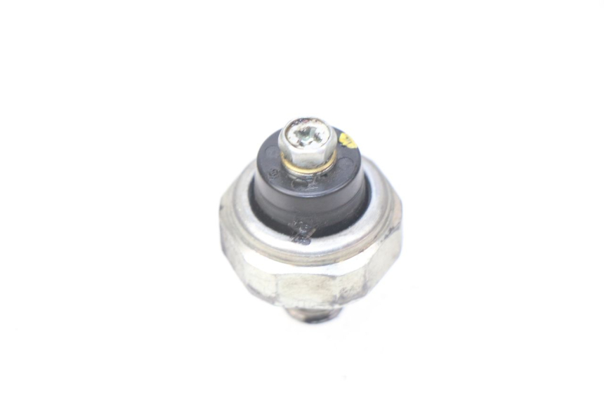 photo de Sensore di pressione dell'olio HONDA CBRF CBR-F PC41 600 (2011 - 2013)