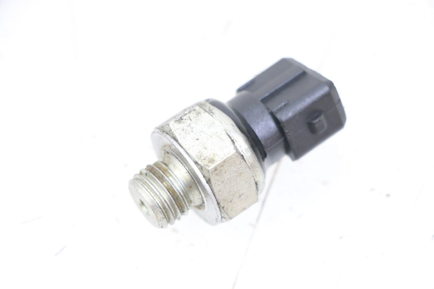 photo de OLIO SENSORE PRESSIONE MOTO GUZZI NORGE 8V GT 1200 (2011 - 2016)