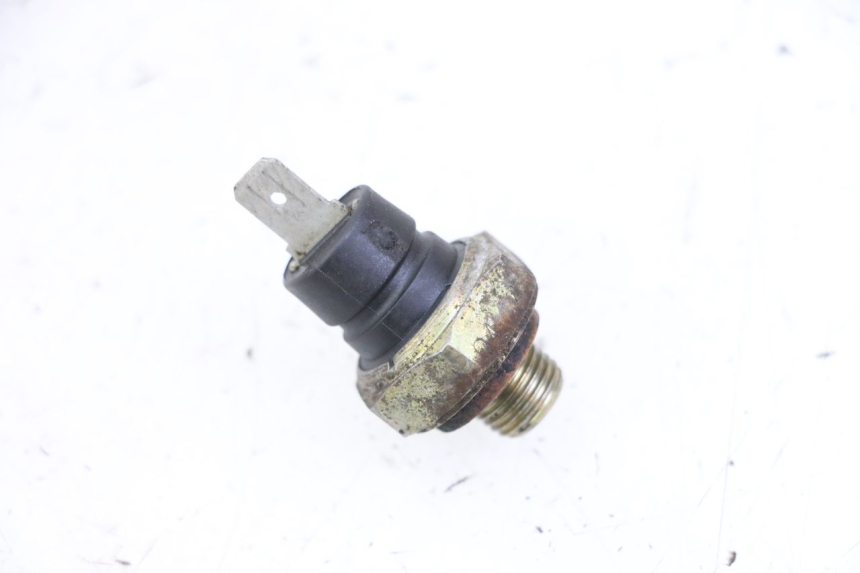 photo de OLIO SENSORE PRESSIONE PIAGGIO VESPA GRANTURISMO 200 (2004 - 2005)