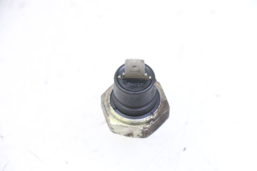 photo de OLIO SENSORE PRESSIONE PIAGGIO VESPA GRANTURISMO 200 (2004 - 2005)