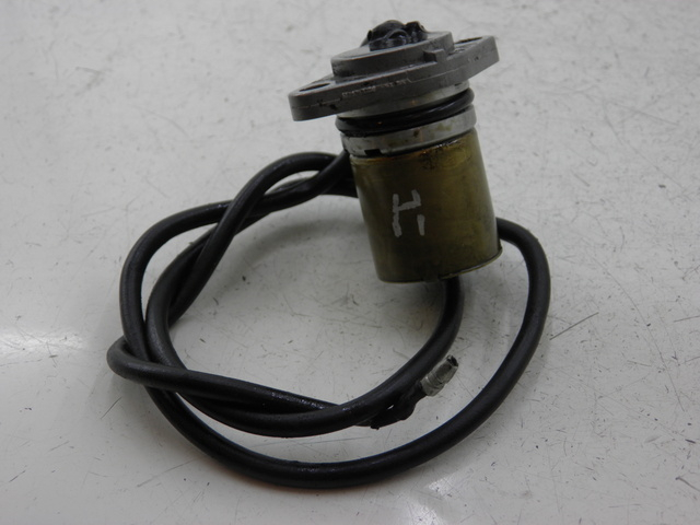photo de SONDE PRESSION D'HUILE YAMAHA FJR 1300 (2004 - 2005)