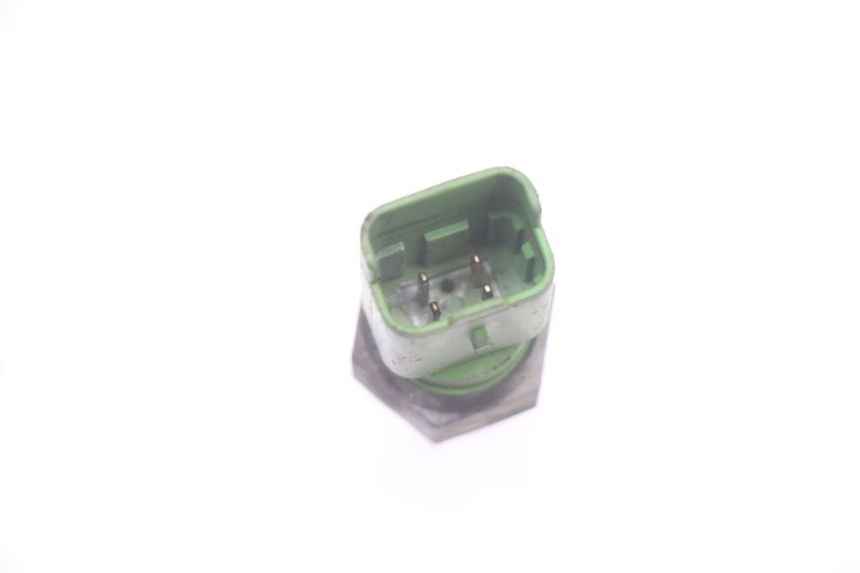 photo de SENSORE TEMPERATURA ACQUA GILERA NEXUS 300 (2008 - 2013)