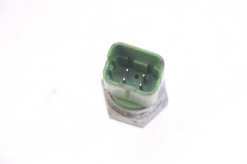 photo de SONDA TEMPERATURA D'ACQUA PIAGGIO BEVERLY 125 (2010 - 2015)