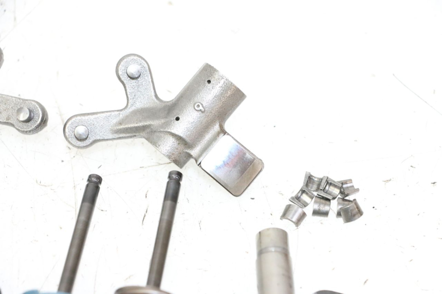 photo de VALVOLA ASPIRAZIONE SUZUKI BURGMAN 125 (2007 - 2014)