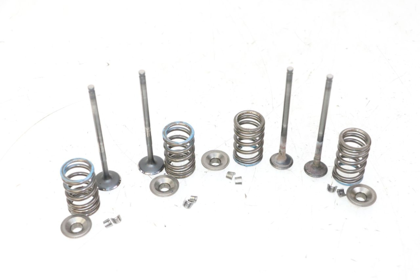 photo de VALVOLA ASPIRAZIONE SUZUKI BURGMAN 125 (2007 - 2014)