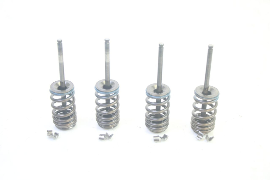 photo de VALVOLA ASPIRAZIONE SUZUKI BURGMAN 125 (2007 - 2014) - Dettagli dei punti di fissaggio