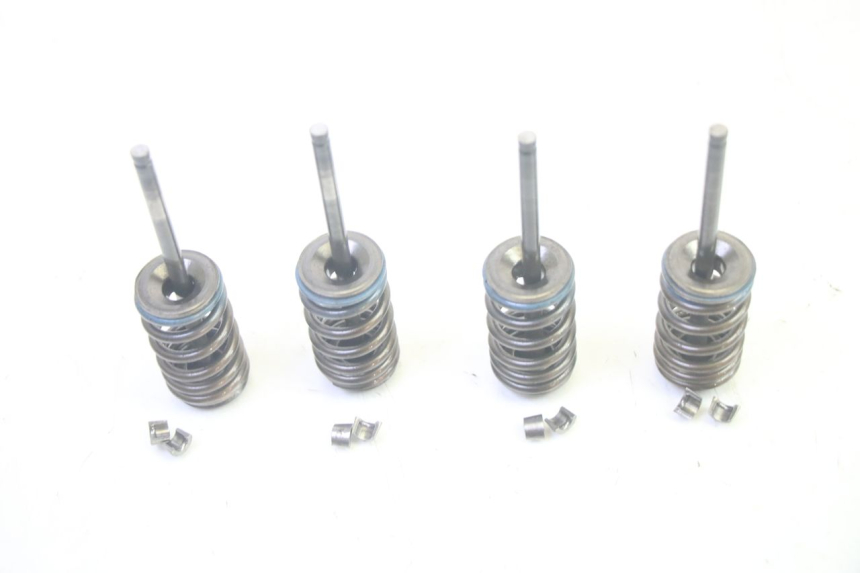 photo de VALVOLA ASPIRAZIONE SUZUKI BURGMAN 125 (2007 - 2014) - Stato della superficie e materiale