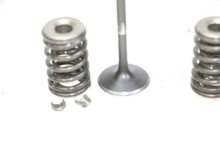 photo de VALVOLA ASPIRAZIONE KYMCO LIKE 125 (2009 - 2016) - Ricambio usato controllato