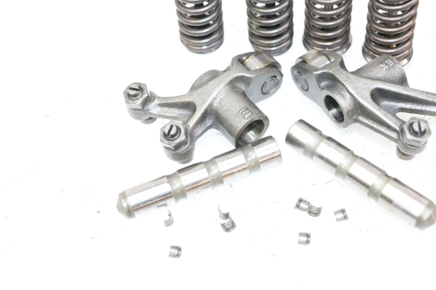 photo de VALVOLA ASPIRAZIONE PEUGEOT SATELIS 125 (2010 - 2012)