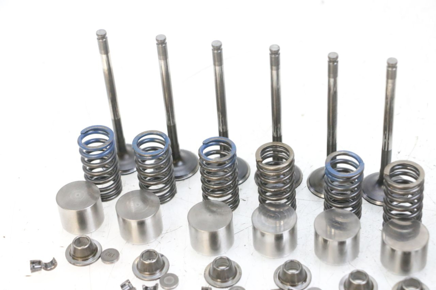 photo de VALVOLA ASPIRAZIONE YAMAHA TDM ABS 900 (2002 - 2014) - Dettagli dei punti di fissaggio