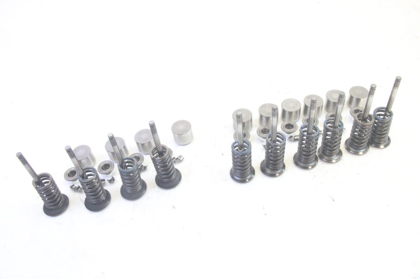 photo de VALVOLA ASPIRAZIONE YAMAHA TDM ABS 900 (2002 - 2014) - Altra angolazione